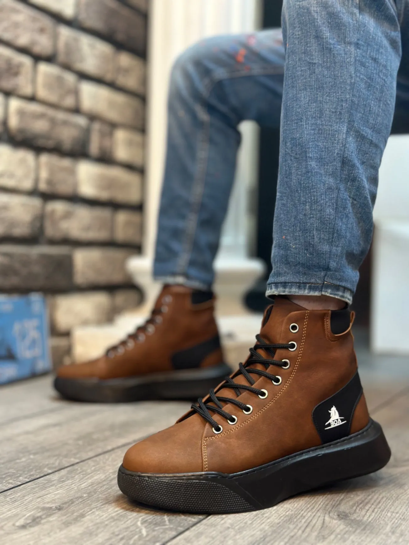 BA0155 Lace-Up Men's High-Sole Tan Sports Boots