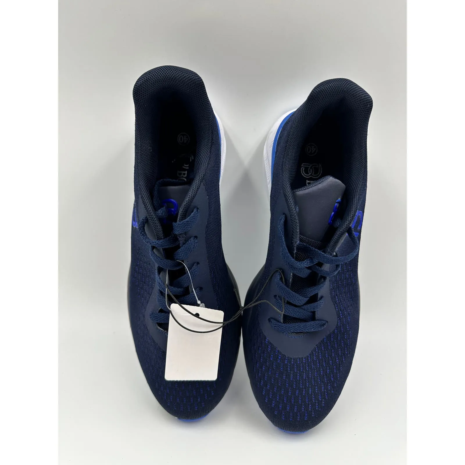 Men's Size 8.5, Dark Blue Knit Top Running Sneakers with Light Blue