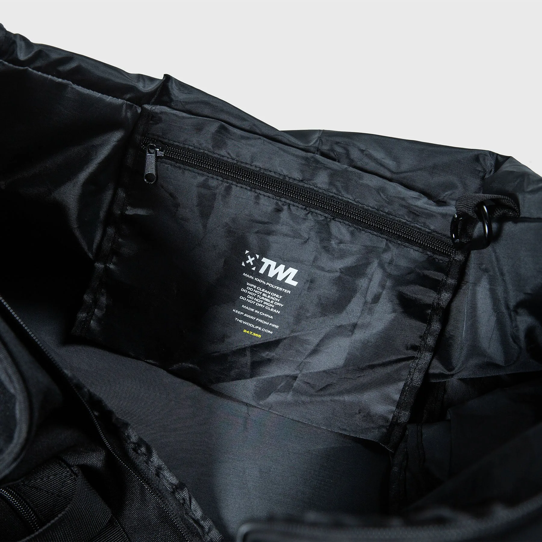 TWL - FUNDAMENTAL DUFFLE BAG - BLACK