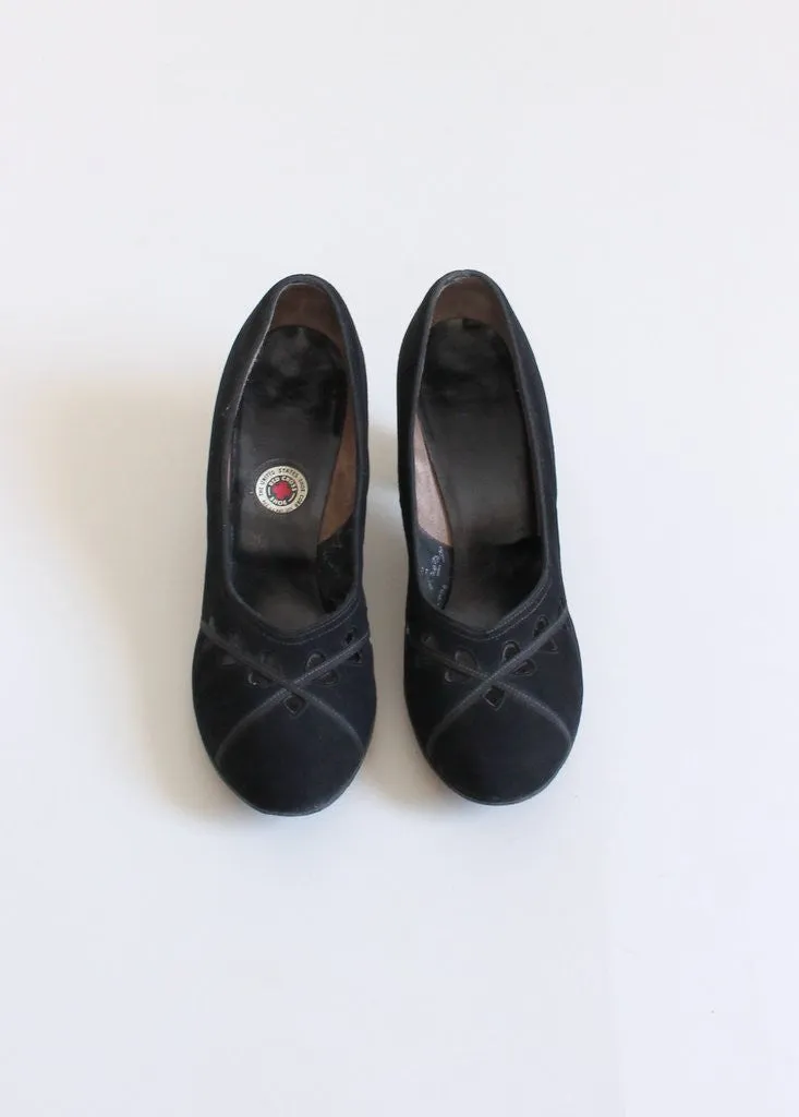 Vintage 1940s Black Suede Cut Out Pumps Size 8