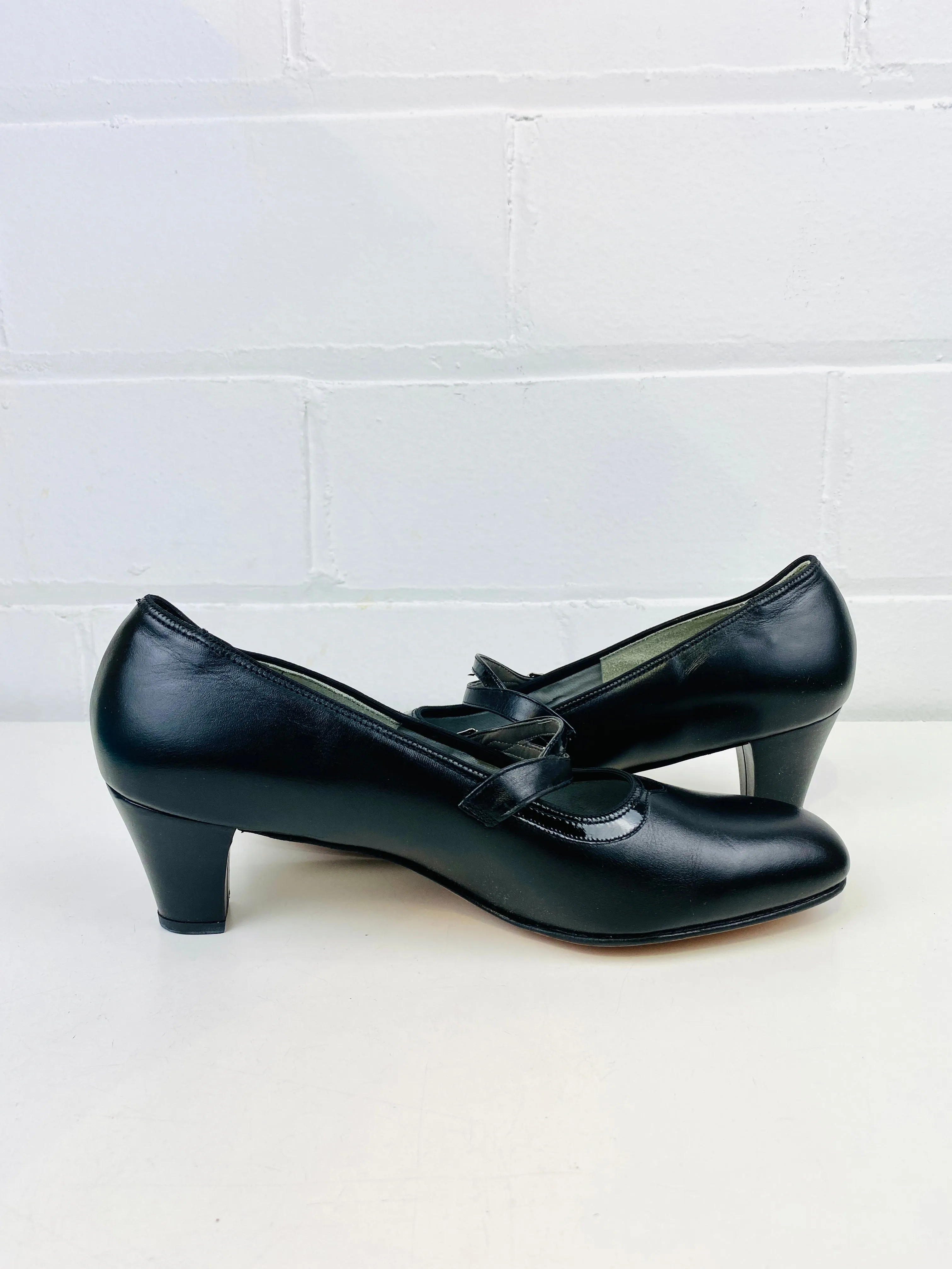 Vintage Deadstock Shoes, Women's 1980s Black Leather Mid-Heel Pumps, NOS, 8292